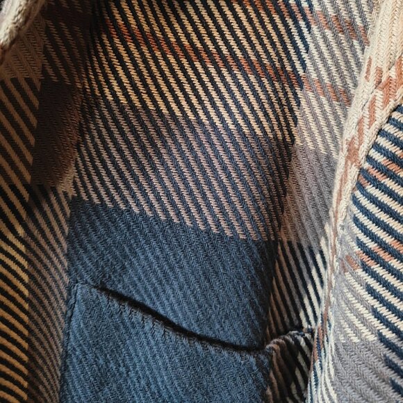 Minimum large plaid overshirt/shacket - Picture 2 of 5